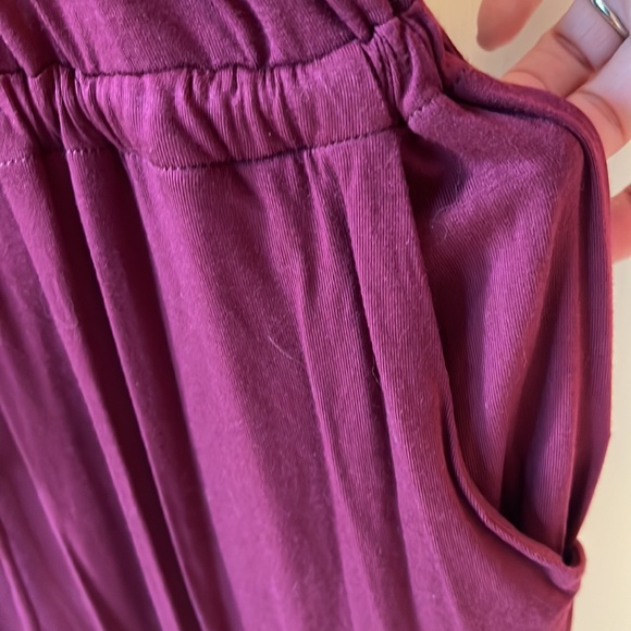 Brand NEW burgundy jumpsuit with TAGS on - Picture 4 of 5